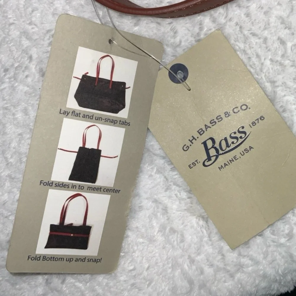 Bass shoulder purse
